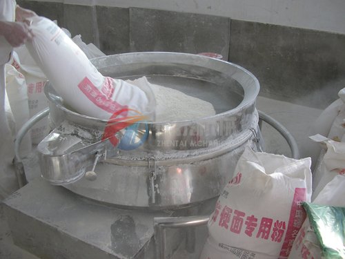 面粉專(zhuān)用振動(dòng)篩工作圖